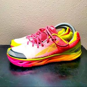 Altra impulse womens size 9.5 magenta fade